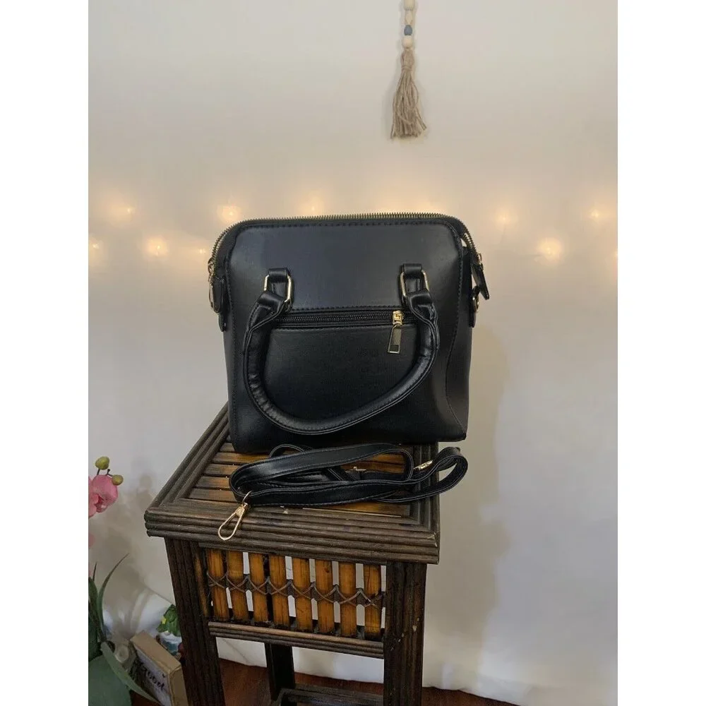 (14)Shoulders bag‎ womens midium size black color